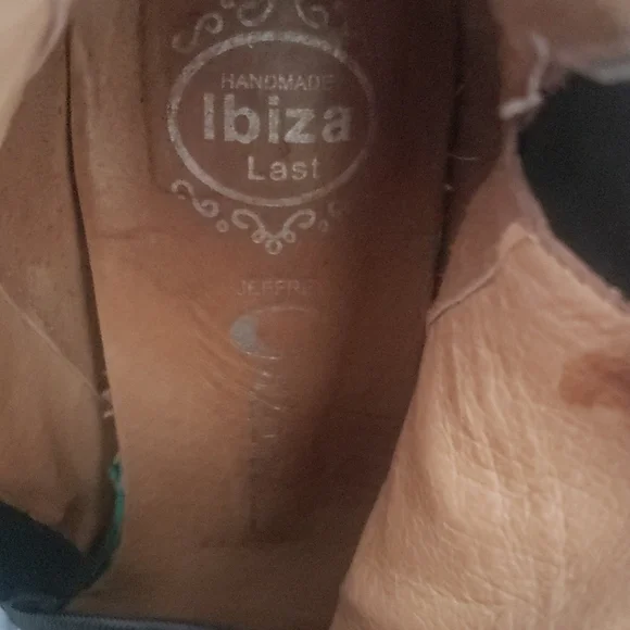 Jeffrey Campbell Black Embossed Leather Ankle Boots Women’s - Picture 6 of 7